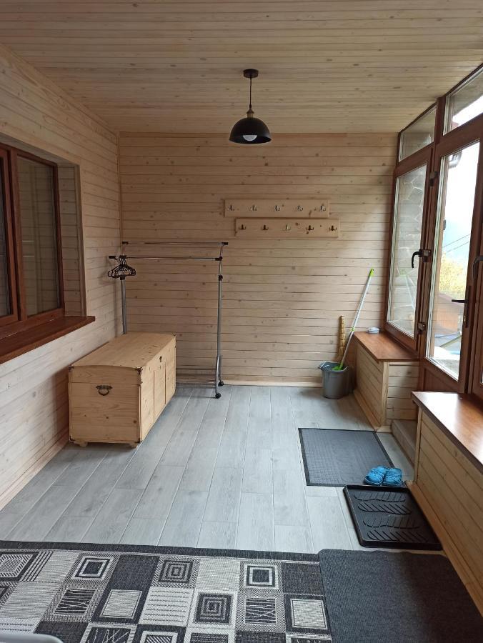 Brand New 2020 Specious Apartment Druzi 2 Poljanytsja Eksteriør bilde