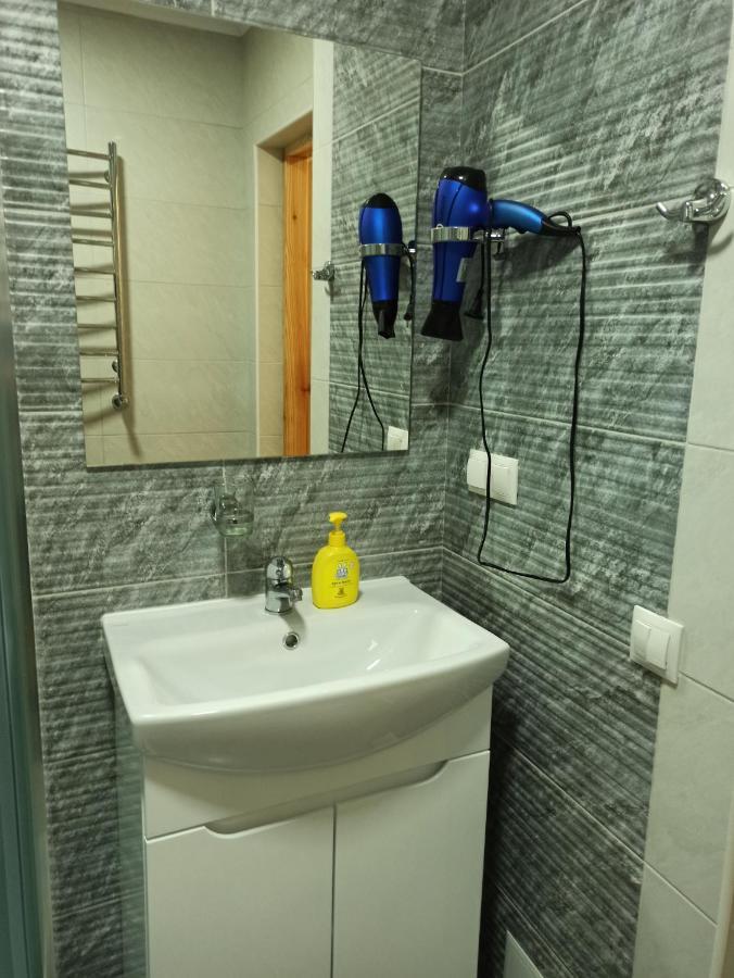 Brand New 2020 Specious Apartment Druzi 2 Poljanytsja Eksteriør bilde