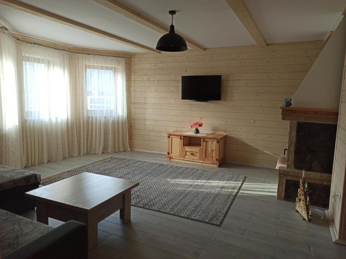 Brand New 2020 Specious Apartment Druzi 2 Poljanytsja Eksteriør bilde