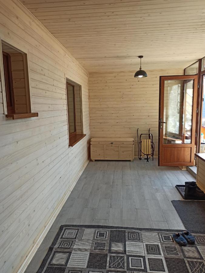 Brand New 2020 Specious Apartment Druzi 2 Poljanytsja Eksteriør bilde